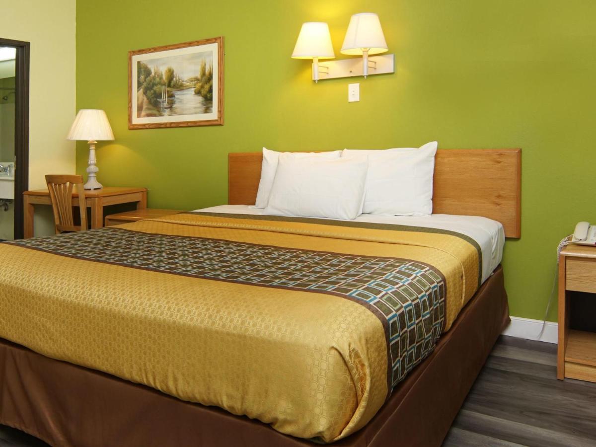 Quality One Motel Weatherford Exterior photo